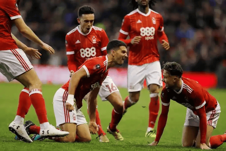 电竞竞猜-今晨足总杯焦点战，拜仁慕尼黑刷新队史纪录，更衣室稳定，阵容厚度经受考验的简单介绍  第1张